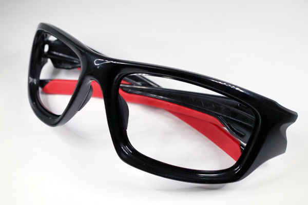 OAKLEY　樹脂フレーム ブリッジ折れ　修復再生