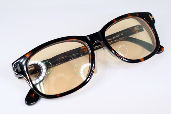 TOM FORD 右ヨロイ飾り 復刻再生