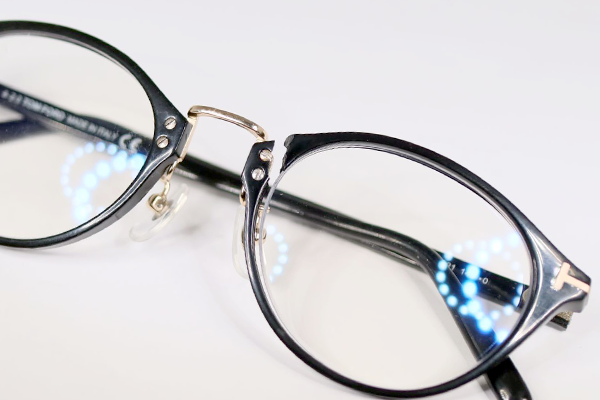 TOM FORD　左ブリッジリム切れ　修復再生