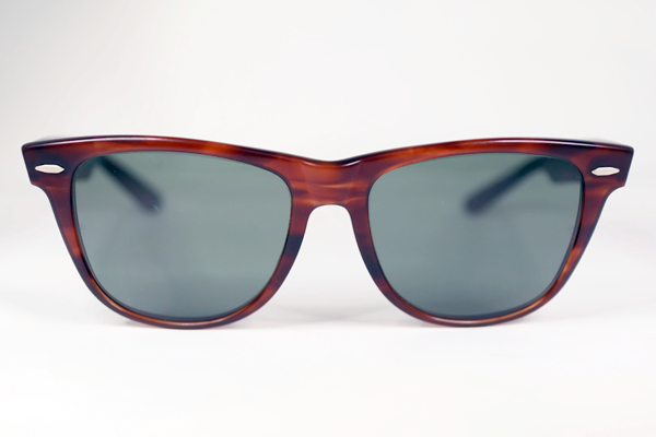 Ray-Ban ウェイファーラー2 右テンプル丁番カシメ直し 修復再生