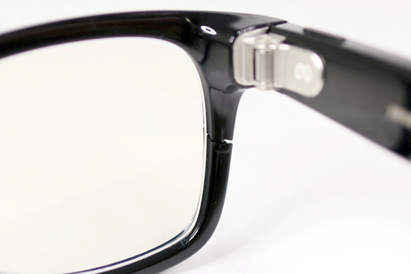 Ray-Ban Meta スマートグラス 右リム切れ 修復再生